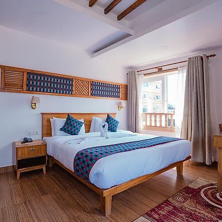 Himalayan Glory Inn Покхара Екстер'єр фото