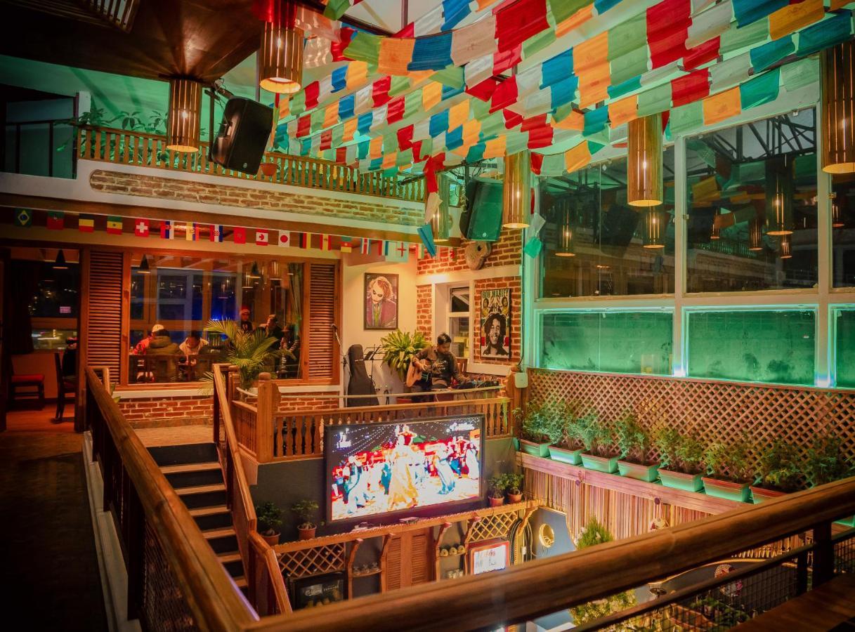 Himalayan Glory Inn Покхара Екстер'єр фото