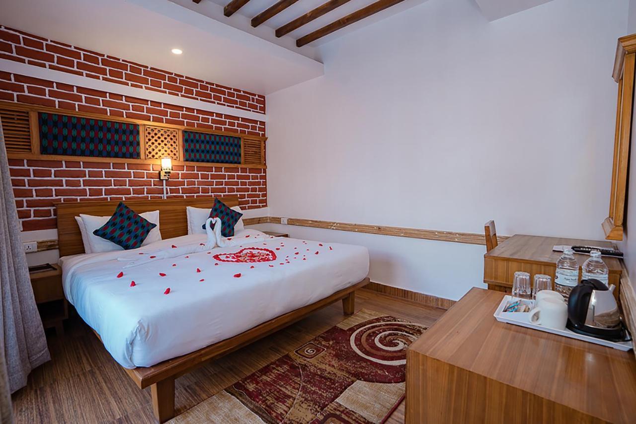 Himalayan Glory Inn Покхара Екстер'єр фото