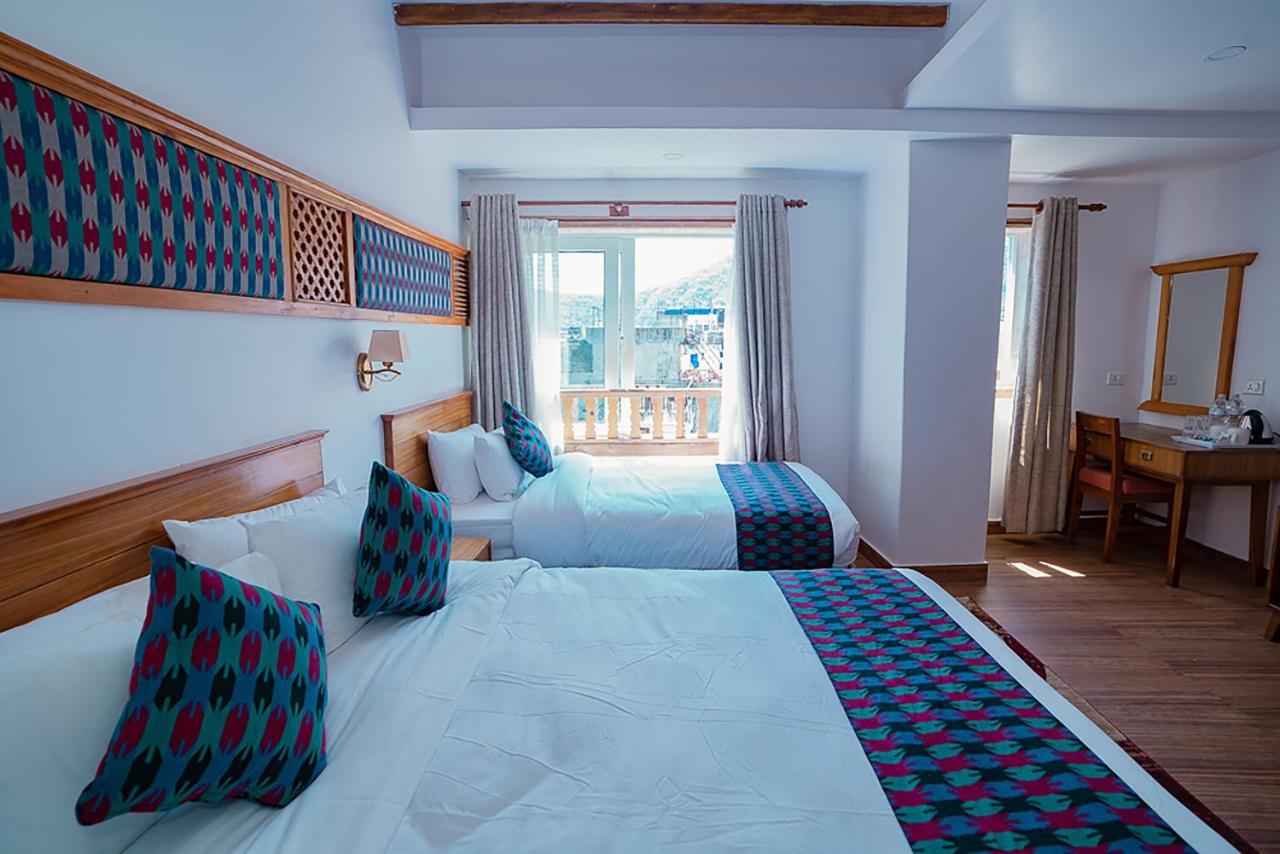 Himalayan Glory Inn Покхара Екстер'єр фото