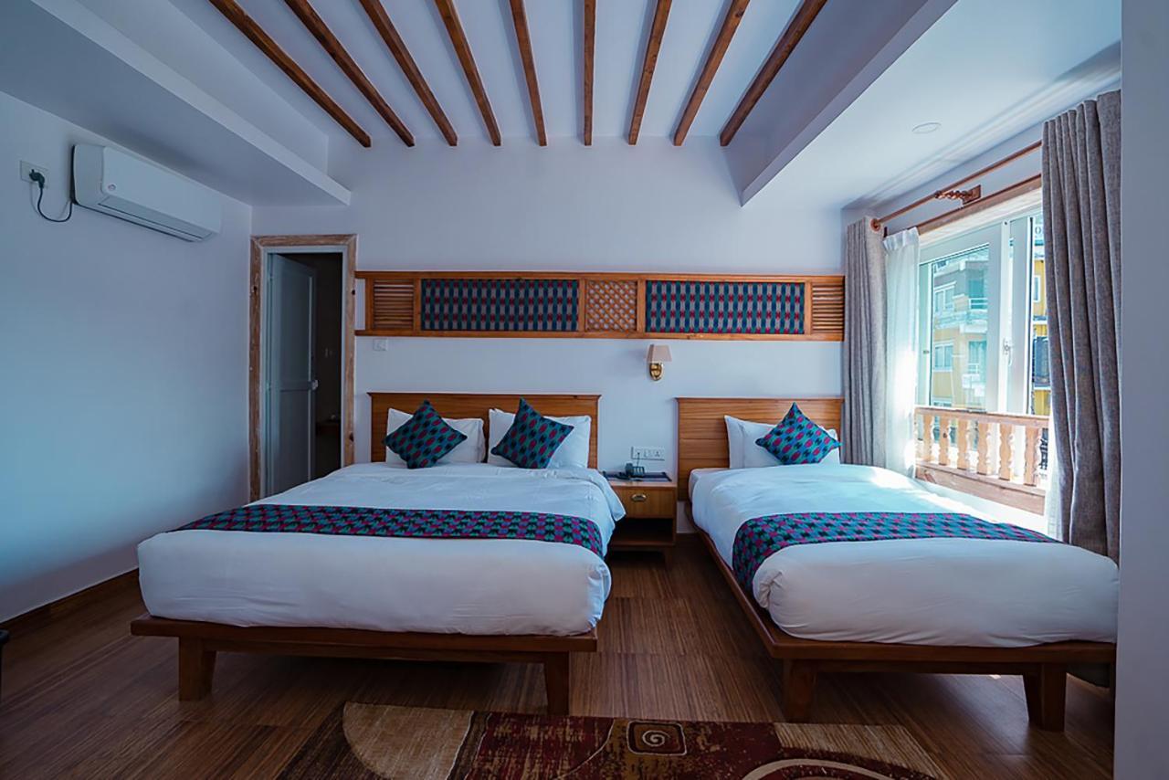 Himalayan Glory Inn Покхара Екстер'єр фото